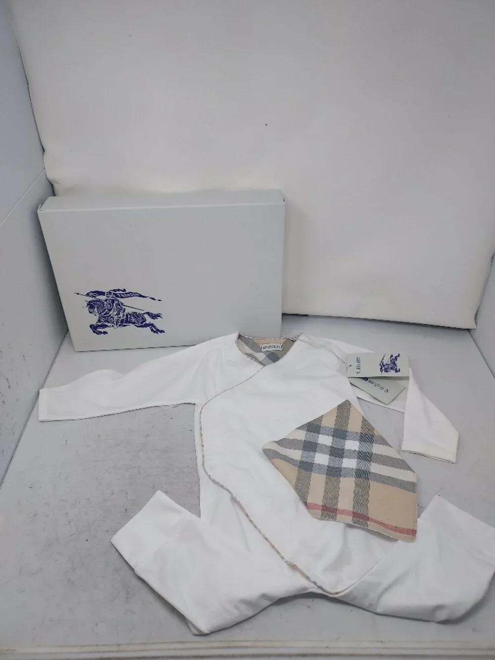Burberry White Baby Check Bodysuit and Bib Box